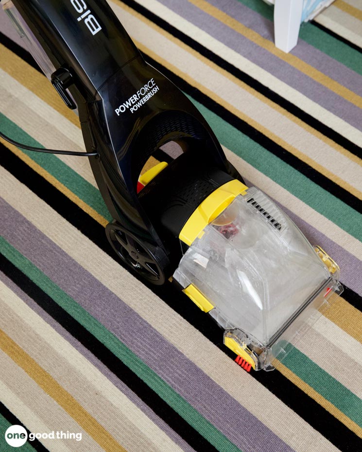 Borax Uses Use a 1/2 cup borax added to the solution in your carpet cleaner to boost the cleaning power.